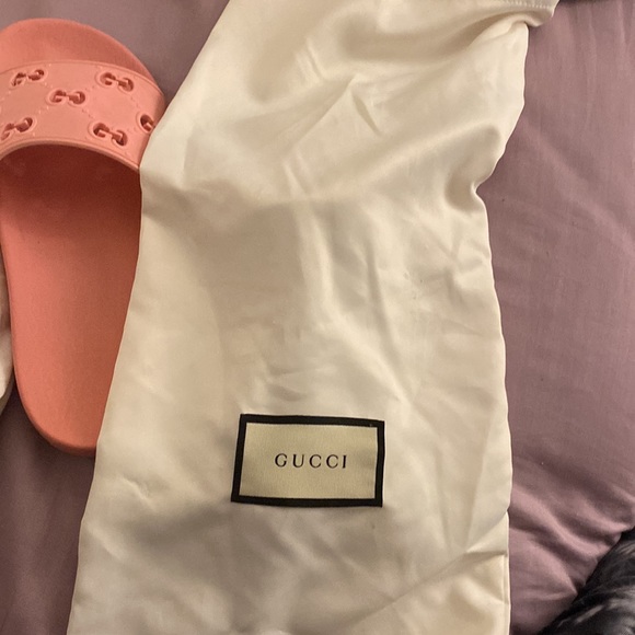 Authentic Pick Gucci slides - Picture 4 of 4